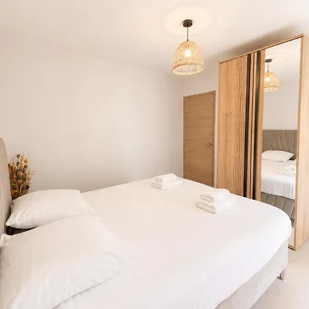 Heron Confortable Avec Belle Terrasse Vue Degagee Sur Champs 3 Parking Privatif A 900 M De La D'asnelles Et Tous Commerces, Bars Et Restaurants Pres De Bayeux Sur Plages Du Debarquement אסנלס