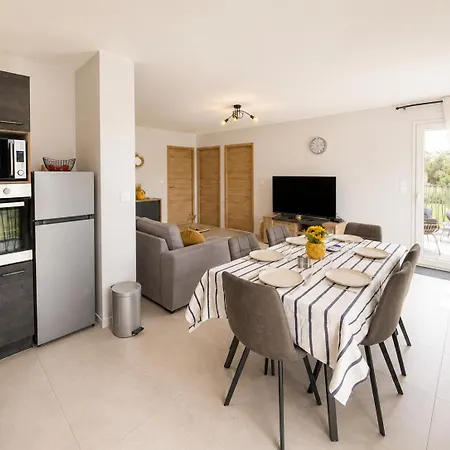 Heron Confortable Avec Belle Terrasse Vue Degagee Sur Champs 3 Parking Privatif A 900 M De La D'asnelles Et Tous Commerces, Bars Et Restaurants Pres De Bayeux Sur Plages Du Debarquement אסנלס
