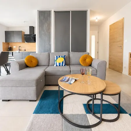 Heron Confortable Avec Belle Terrasse Vue Degagee Sur Champs 3 Parking Privatif A 900 M De La D'asnelles Et Tous Commerces, Bars Et Restaurants Pres De Bayeux Sur Plages Du Debarquement דירה *