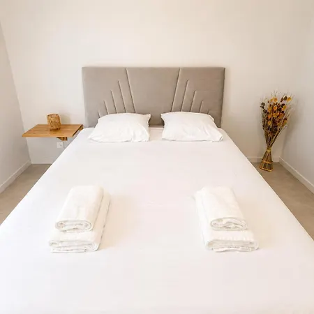Heron Confortable Avec Belle Terrasse Vue Degagee Sur Champs 3 Parking Privatif A 900 M De La D'asnelles Et Tous Commerces, Bars Et Restaurants Pres De Bayeux Sur Plages Du Debarquement אסנלס