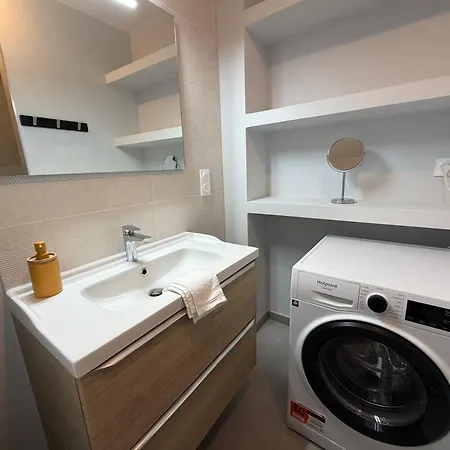 Heron Confortable Avec Belle Terrasse Vue Degagee Sur Champs 3 Parking Privatif A 900 M De La D'asnelles Et Tous Commerces, Bars Et Restaurants Pres De Bayeux Sur Plages Du Debarquement דירה