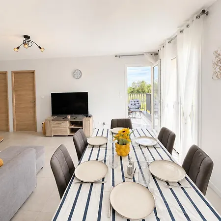 Heron Confortable Avec Belle Terrasse Vue Degagee Sur Champs 3 Parking Privatif A 900 M De La D'asnelles Et Tous Commerces, Bars Et Restaurants Pres De Bayeux Sur Plages Du Debarquement אסנלס