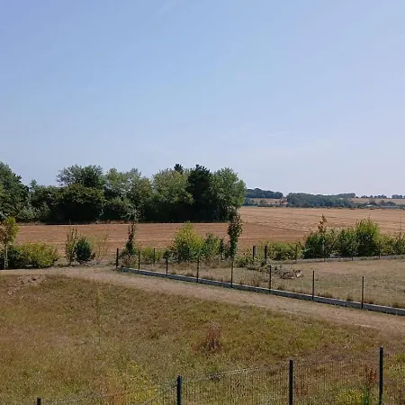 Heron Confortable Avec Belle Terrasse Vue Degagee Sur Champs 3 Parking Privatif A 900 M De La D'asnelles Et Tous Commerces, Bars Et Restaurants Pres De Bayeux Sur Plages Du Debarquement *